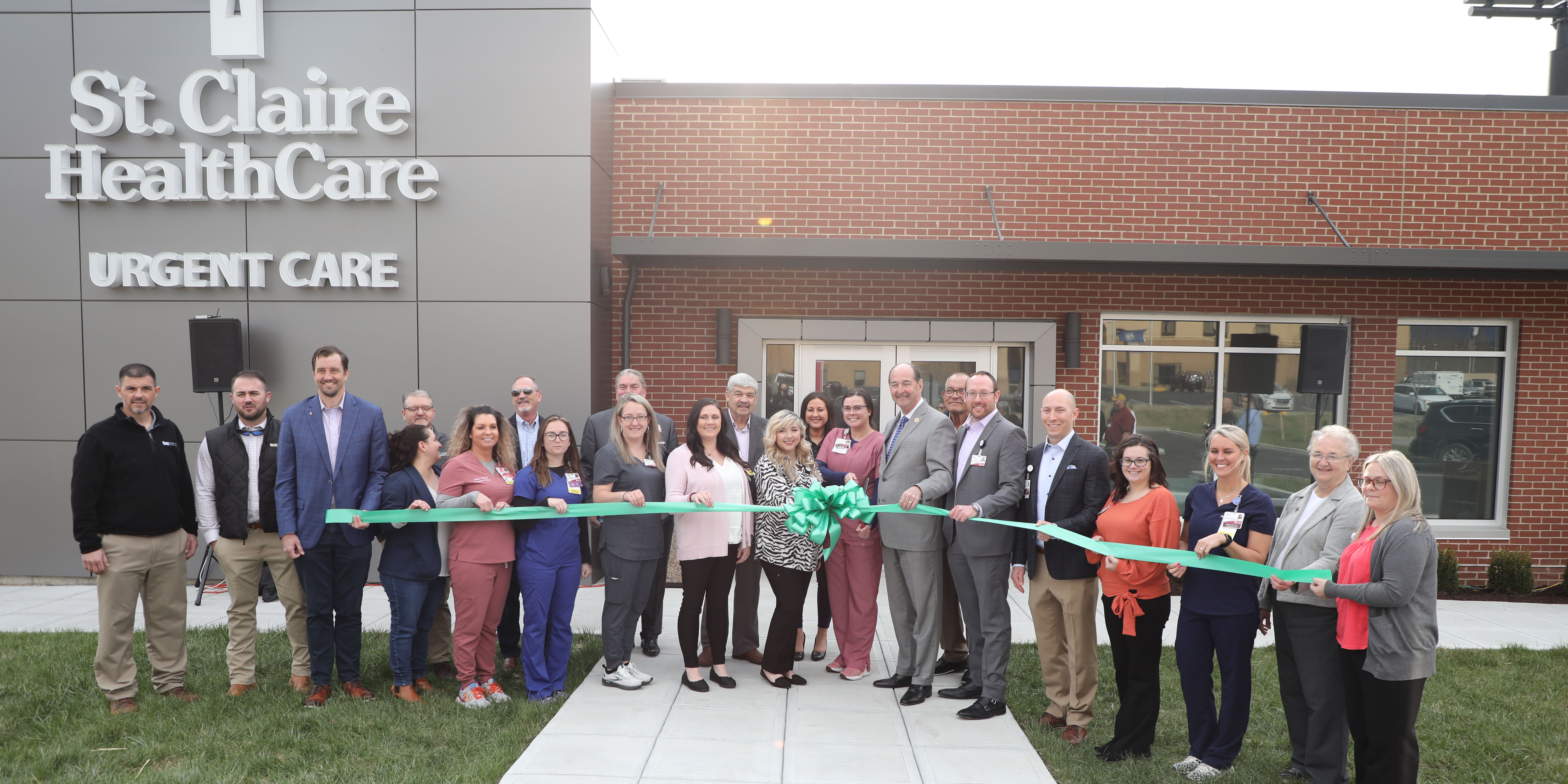 Community Gathers in Celebration of St. Claire HealthCare Urgent Care – Hampton Way Dedication & Ribbon Cutting
